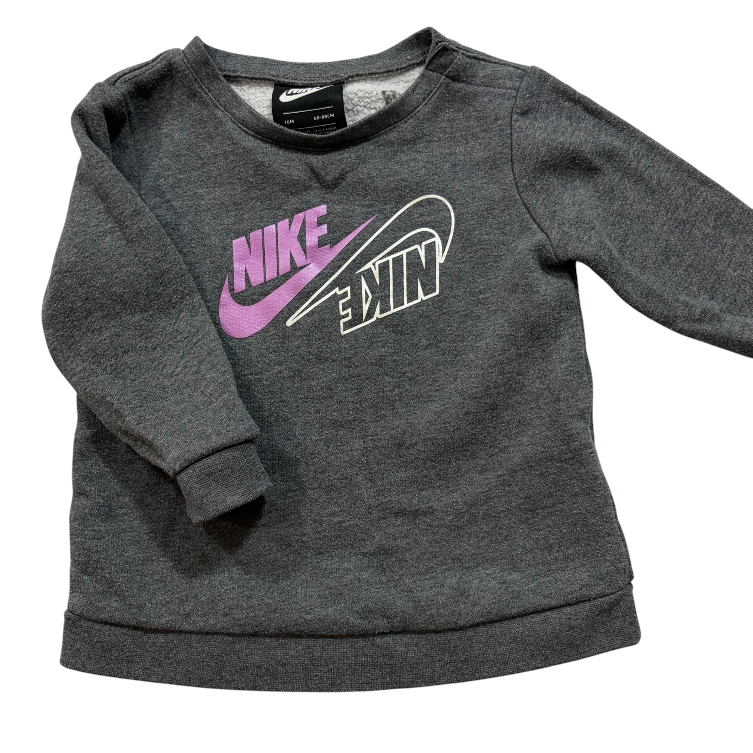 Nike - 18 mois