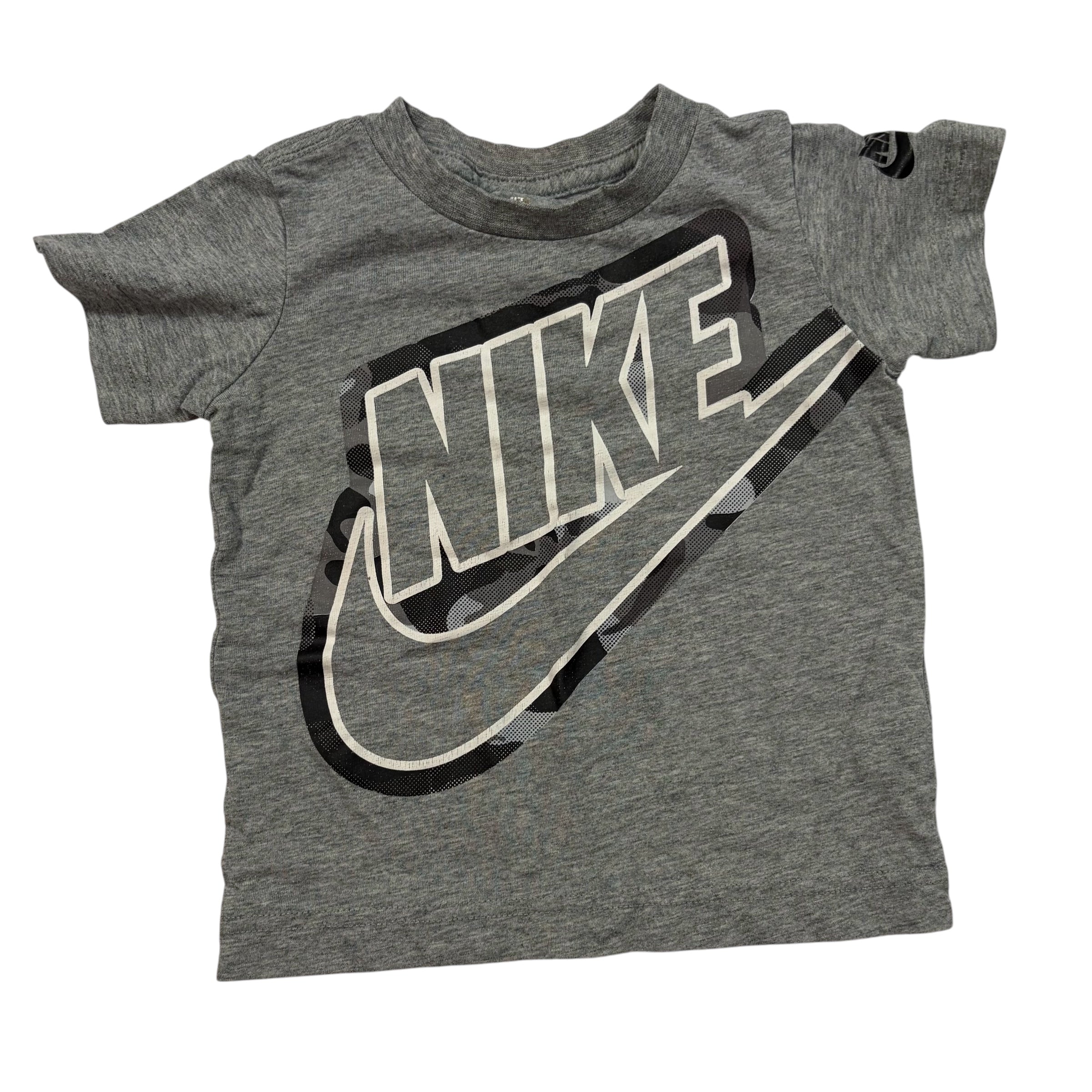 Nike - 2 ans